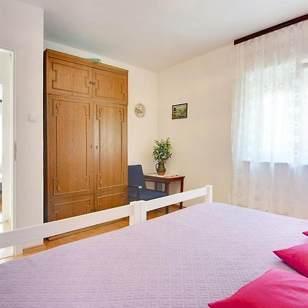 Apartment Zajec Premantura Bagian luar foto