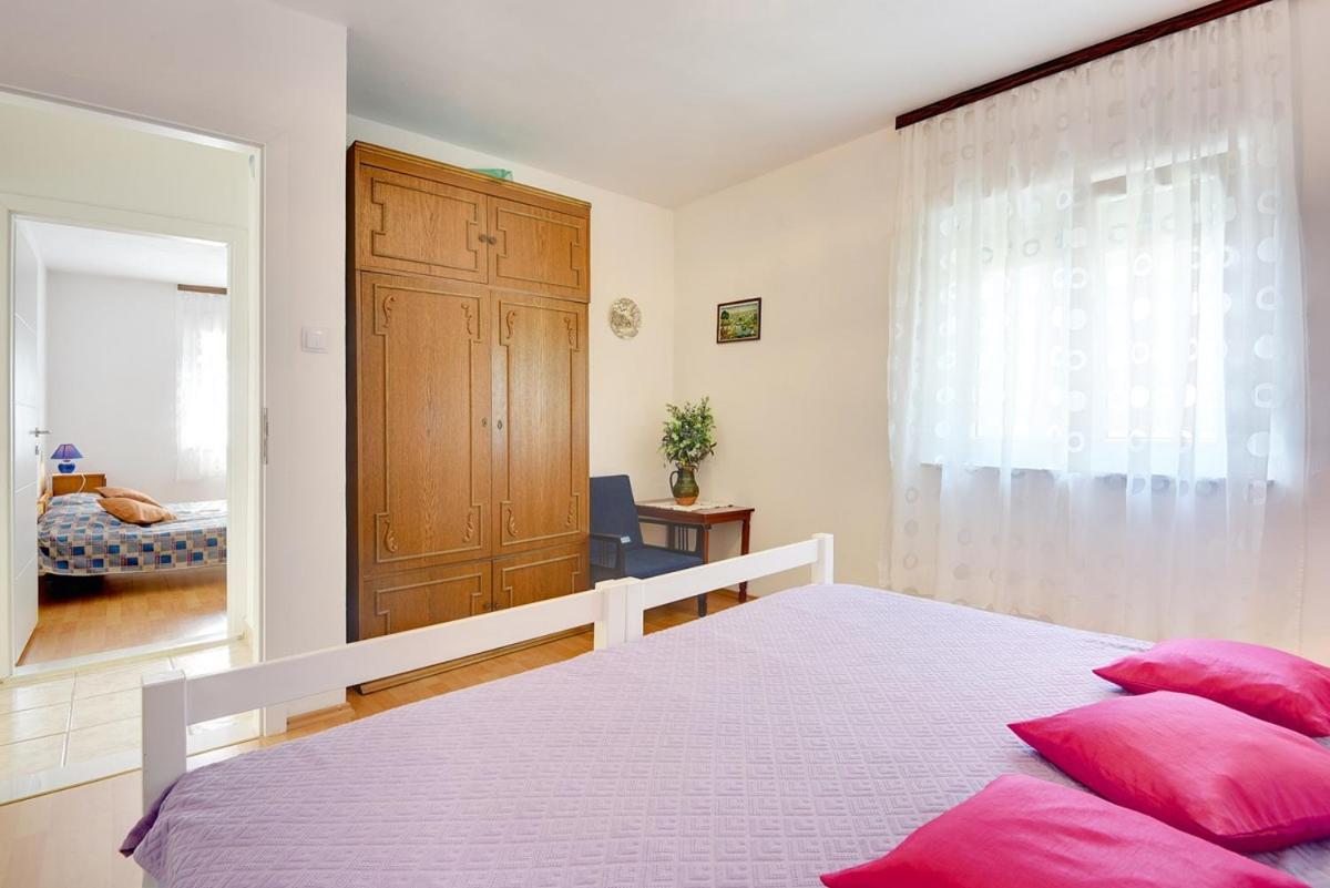 Apartment Zajec Premantura Bagian luar foto