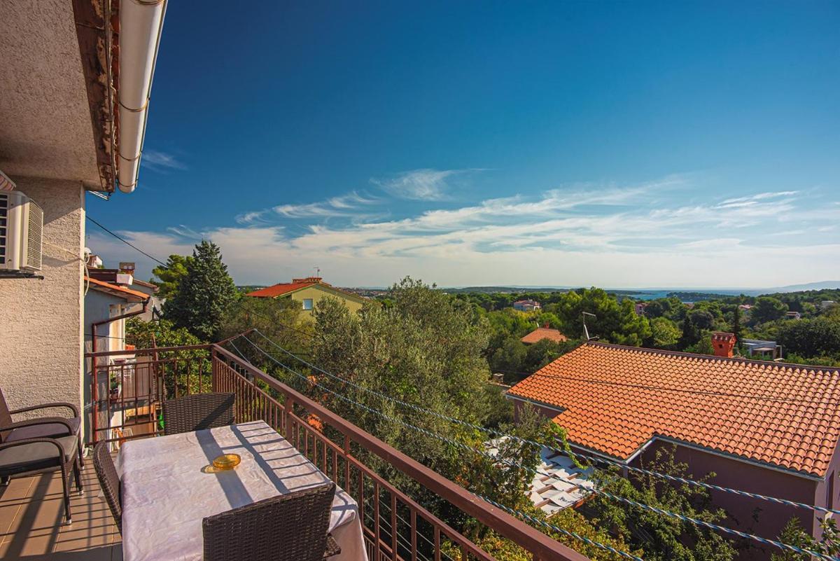 Apartment Zajec Premantura Bagian luar foto