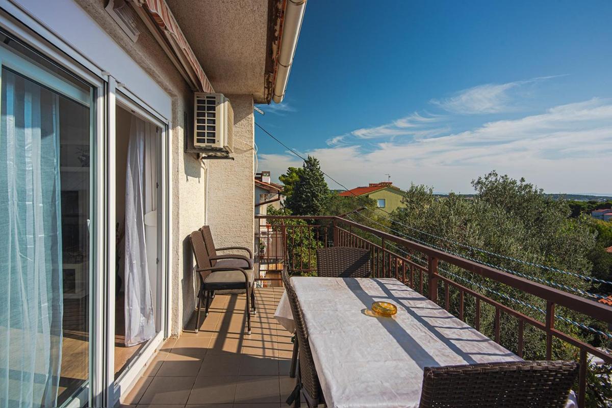 Apartment Zajec Premantura Bagian luar foto